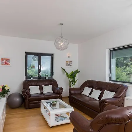 Clouds - Two Bedroom With Balcony And City View Дубровник